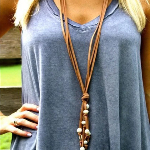 LONG SUEDE AND PEARL NECKLACE
