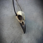 3D Gothic Raven Skull,Large Raven Skull Pendant Halloween Resin Bird Skull Necklace Gothic Taxidermy Faux Bone Jewelry