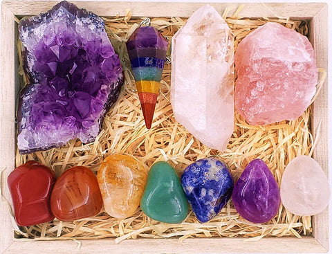 Healing Crystals Kit in Wooden Box - 7 Chakra Set Tumbled Stones, Rose Quartz, Amethyst Cluster, Crystal Points, Chakra Pendulum