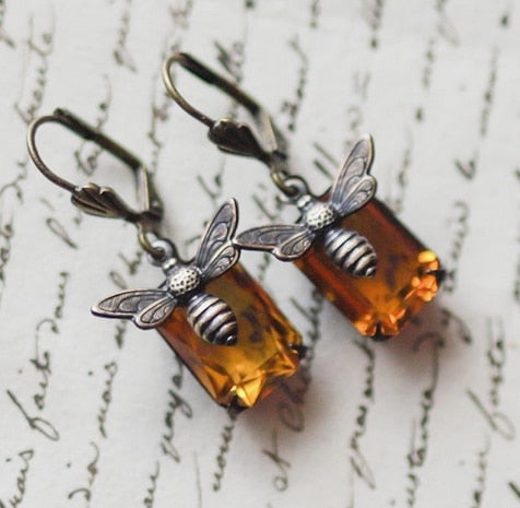Crystal Bee Drop Earrings,Christmas Animal Jewellery, gifts for her, Bee gifts, Bee Jewellery,Drop Earrings.