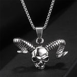 Men's Retro Punk Gothic Cape Skull Pendant Necklace Suitable for Cool Men's Rock Party Locomotive Jewelry