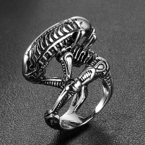 Vintage Alien Predator Finger Ring