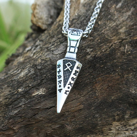 Norse Viking valknut Triangle arrow rune pendant