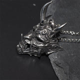 Men's Retro Punk Gothic Cape Skull Pendant Necklace Suitable for Cool Men's Rock Party Locomotive Jewelry