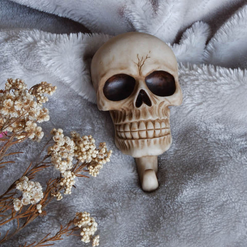 Creative Skull Sculpture Key Storage Hook Wall Mount Resin Skeleton