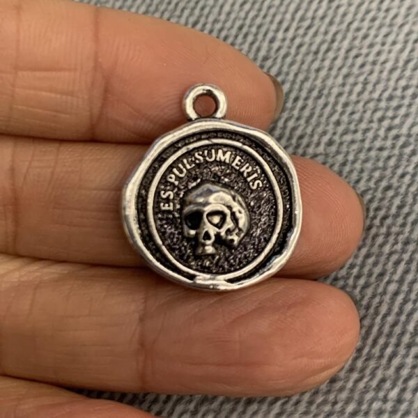 skull necklace, antique Memento Mori, Es fui sum eris, I used to be you, Witch jewelry Gothic Pagan Wiccacraft accessories