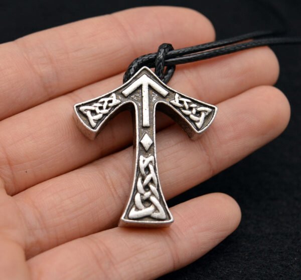 Antique Silver Viking Rune Tiwaz Pendant Handmade Pendant Necklace For Women Men Talisman Jewelry XL-174