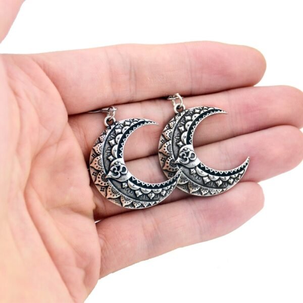 1pc Multiple Vintage Celtics Knot Cross Animal Pendant Dangle Earring BDSM Moon Wolf Drop Earring For Women Punk Jewelry