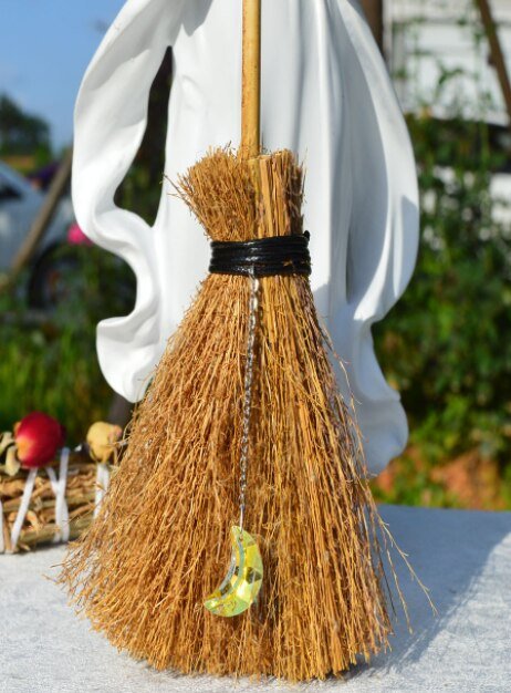 1pcs Wicca three-phase moon branch crystal pendant witch accessories broom moon sun pendant car pendant jewelry pendant gothic