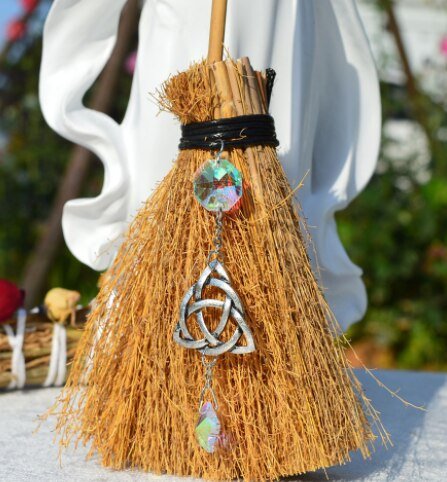 1pcs Wicca three-phase moon branch crystal pendant witch accessories broom moon sun pendant car pendant jewelry pendant gothic