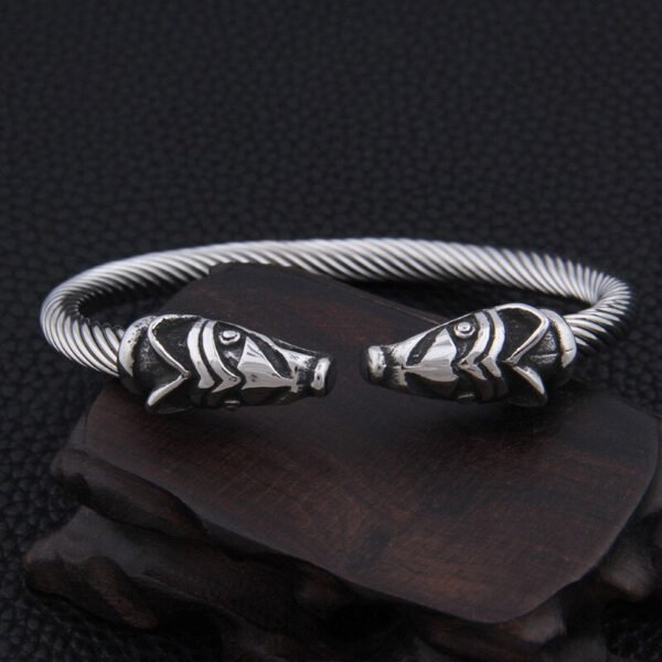 Magicun Viking~2019 new arrival Stainless steel Nordic Viking Raven bracelet adjustable never lose color men jewelry