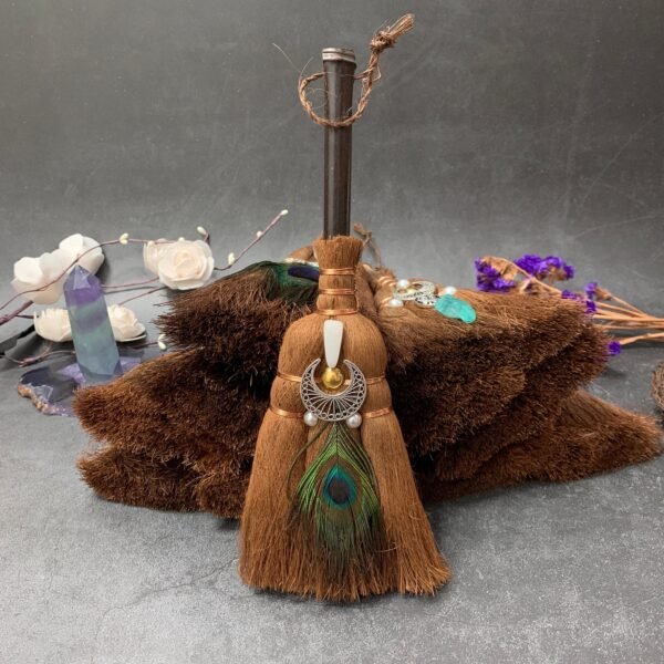 24*9cm Large Crystal Feather Broom Witch Decoration Three Phase Moon Bead Pendant Natural Palm Tree Large Wicca Altar Car decor