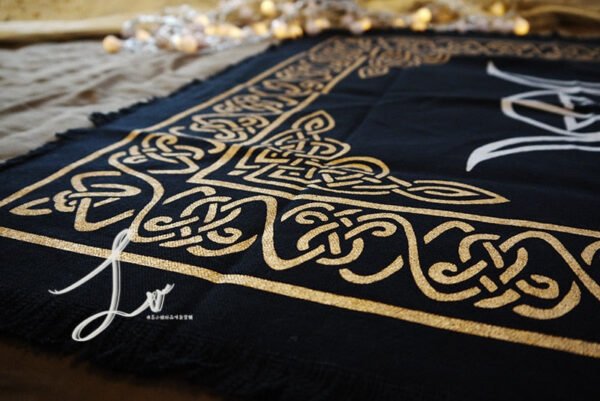 24"x24" Altar Tarot Cloth Board game tarot cards table cloth  Wicca table cover blanket tablecloth Black gold sliver