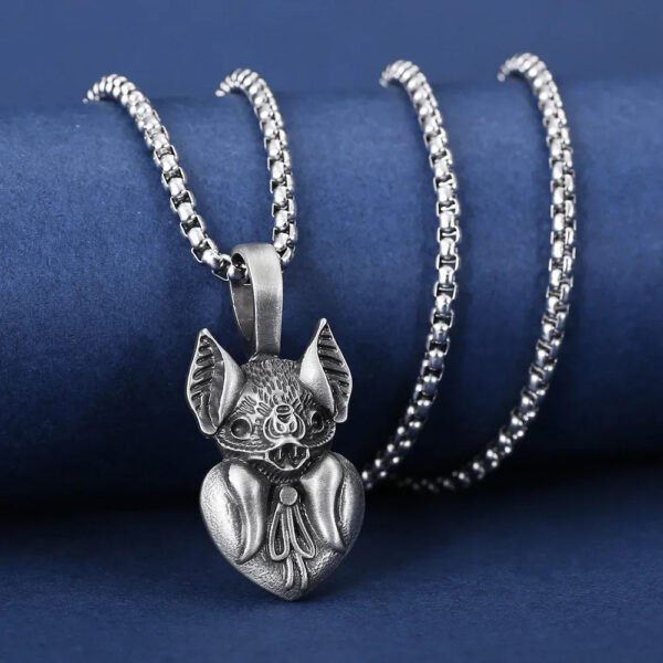 Pure Tin Vintage Bat Pendant Necklace Punk Men's Gothic Halloween Witch Collar Chain Girlfriend Fashion Jewelry Party Gift