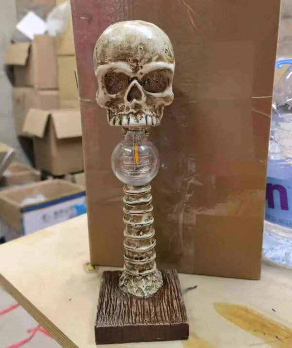 Halloween Skull Skeleton Lamp Horror 3D Statue New Table Light Creative Party Ornament