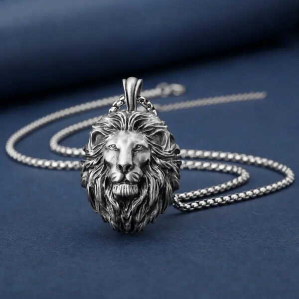 Vintage Metal Tin Lion Head Pendant Necklaces Men's Hip Hop Punk Animal Tiger Bear Wolf High End Couple Sweater Chain Jewelry