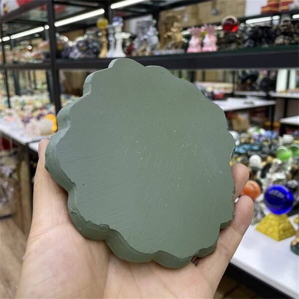 4.7Inch Figurine Giant Life Like Spider Collectible Display Lotus Leaf Resin Ornament Crystal Ball Base Holder for 4-10cm Sphere