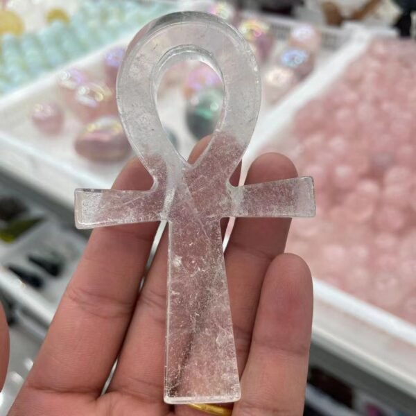 Natural crystal white crystal Egyptian goddess of the cross symbolic point healing reiki