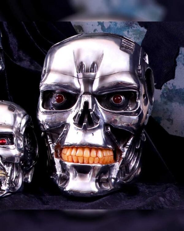 Magicun N.Giftware~T-Terminator Head Wall Plaque 16cm Silver, Polyresin, 23cm