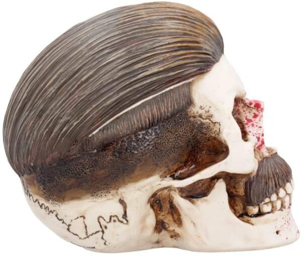 Magicun N.Giftware~Henchman Skull Figurine 18.5cm Ivory, Resin