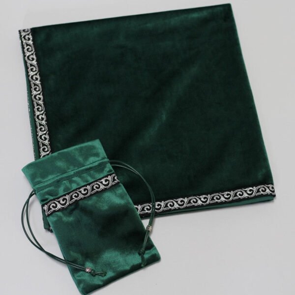 66x66cm Tarot Tablecloth With Bags High Quality Flocking Fabric blanket , Tarot Board Game Accessories By Hand green black blue