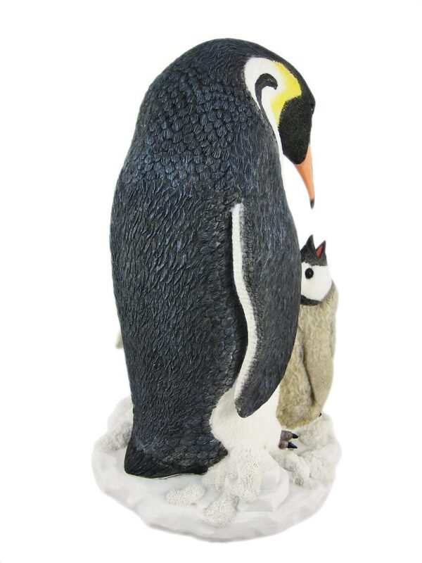 Magic  Collection~Mother and Child Penguin Statue Baby Chick