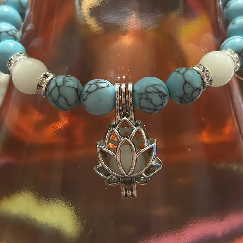 Turquoise Crystal Glow-in-the-Dark Bracelet for Balance and Healing - Elegant Gift for Women’s Birthdays