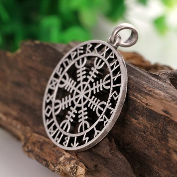 New Magicun Viking~Aegishjalmur Man Amulet Viking  Pendant  Vintage Charm With Best Friend Pendants