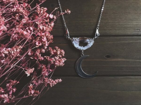 Agate Moon Necklace - moon, natural raw agate slice, geode druzy, hand necklace, witchy jewelry, mystical occult divination