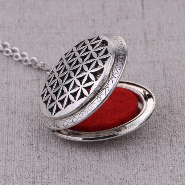 Antique Silver Aromatherapy Essential Oil Diffuser Necklace Flower of Life Lockets Pendant Long Necklace