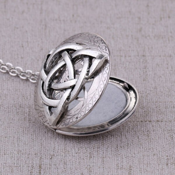 Antique Silver Celtics Knots Locket Essential Oil Diffuser Exquisite Pendant Necklace Jewelry Bohemia Style Gift Pouch