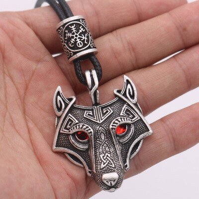 Viking Magic~Antiquing Rune bead Viking Wolf Head Necklace Blue Eye Necklace Nordic Fashion Jewelry Amulet