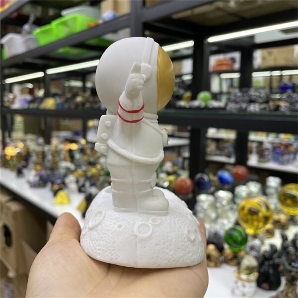 Astronaut Spaceman Model Resin Ornaments Crystal Ball Display Pendulum Stand Creative Office Desktop Home Decor Gifts