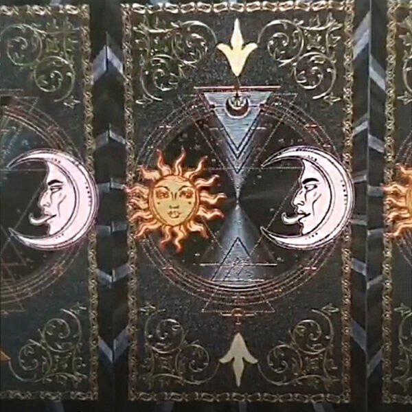 Black Phnom Penh Tarot Gift Box Luxury Set Gold Foil Hot Stamping PVC Waterproof Board Game Card Divination Luster