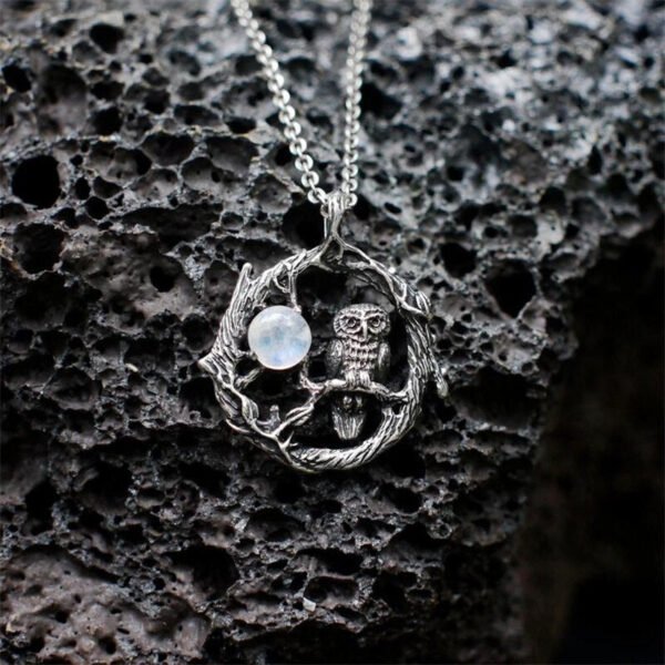 Creativity Retro Exquisite Fashion Owl Star Moonstone Pendant Necklace