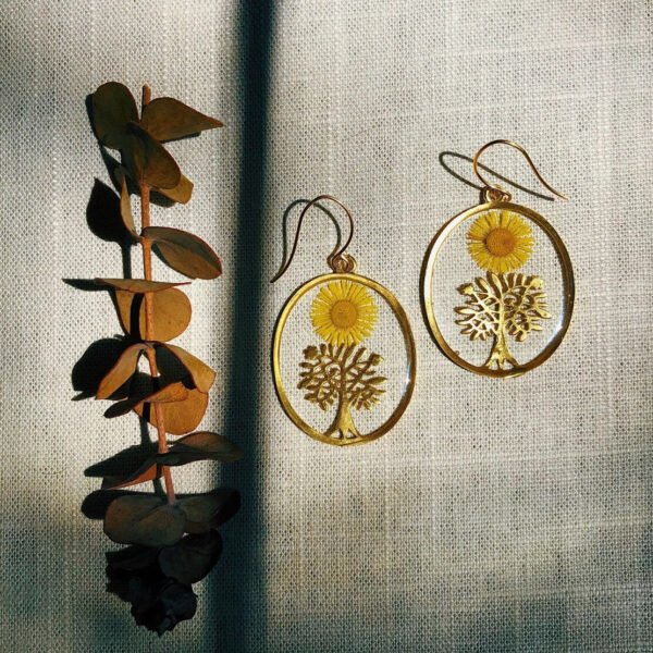 Dried Flower Handmade Resin Earrings,Daisy Sun Happy Tree Earrings