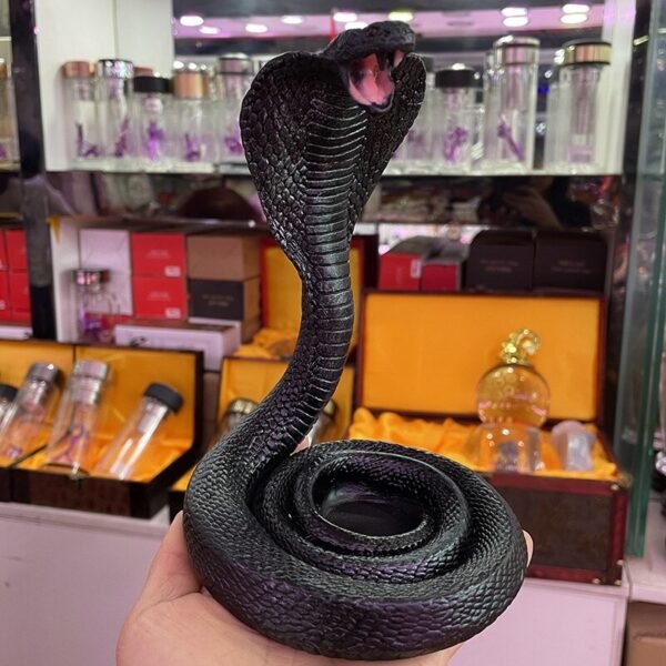 Fortune Snake Lucky Mascot Resin Cobra Statue Living Room Wine Cabinet Decoration Crystal Ball Display Stand Crafts Ornaments