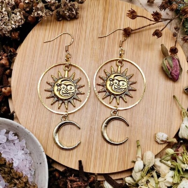 Gold Colour Boho Sun and Moon Earrings Sun Dangle Witchy Statement Jewelry Creativity Hippy Dangle for Witch Fashion Women Gift