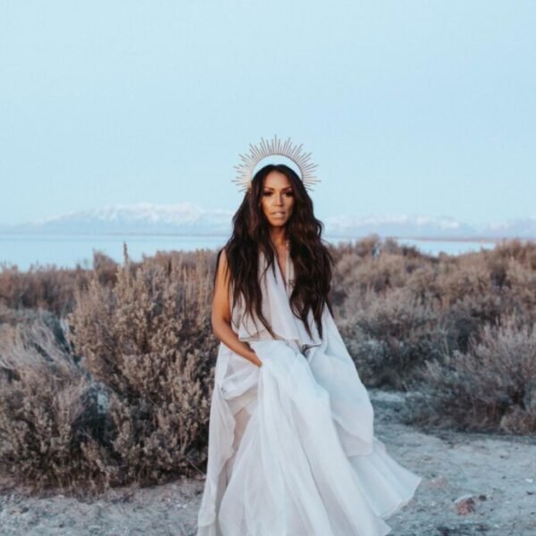 Magic Wicca~Gold Halo crown Glitter Halo Headpiece,Festival crown,Festival headpiece,Met Gala Crown,Wedding Crown,Mary Crown,Boho