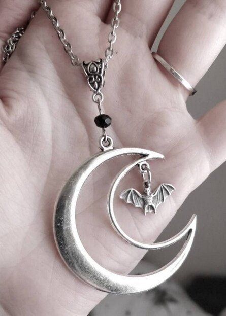 Gothic Crescent Moon and Bat Glass Crystal Necklace,Witchy Chocker Necklace,gothic Costume Accessories,Vampire Bat Jewelry