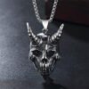 Men's Retro Punk Gothic Cape Skull Pendant Necklace Suitable for Cool Men's Rock Party Locomotive Jewelry