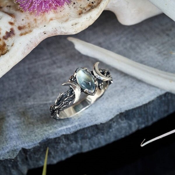 Moonstone Ring Bohemian Retro Crescent Ring