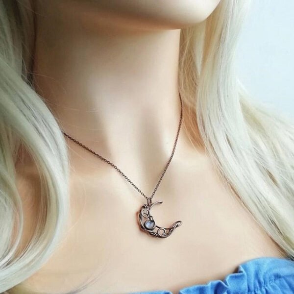 Vintage Style Silver Moonstones Floral Necklaces