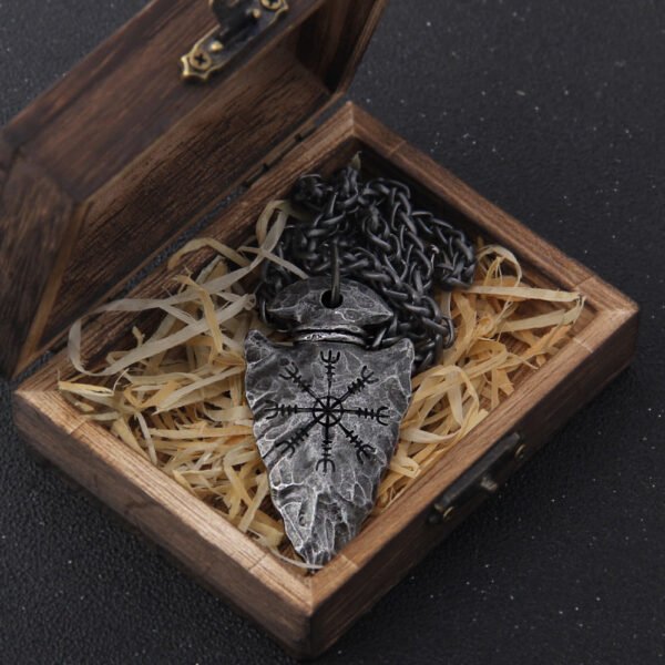 Helm of Awe Viking Vegvisir  Viking spear Pendant Necklace