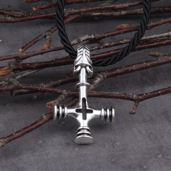 Hot New Style Viking Jewelry Wolf cross Necklaces &Pendants Antique Color Metal Chain Gift For Women And Men