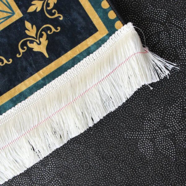 Islamic Prayer Mat Velvet Muslim Rug Worship Blanket Flool Carpet Washable Home Decor Church Utensils