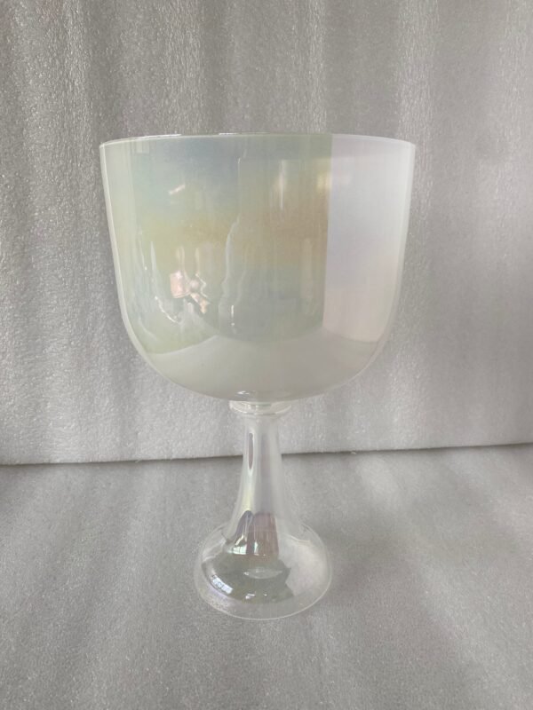 Magic White Color Chalice 4th Octave D# Note Crystal Singing Chalice Perfect Pitch 432hz For Sound Healing