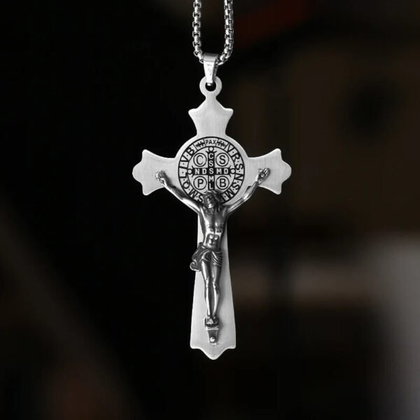 Compass Design Jesus Cross Amulet Pendant Rock Casual Gift Catholic Christian Necklace