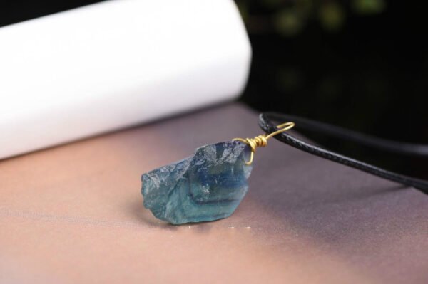 Magicun Crystal~Natural crystal fluorite octahedron pendant  crystal original stone wrapped necklace pendant  spiritual  pendulum wholesale
