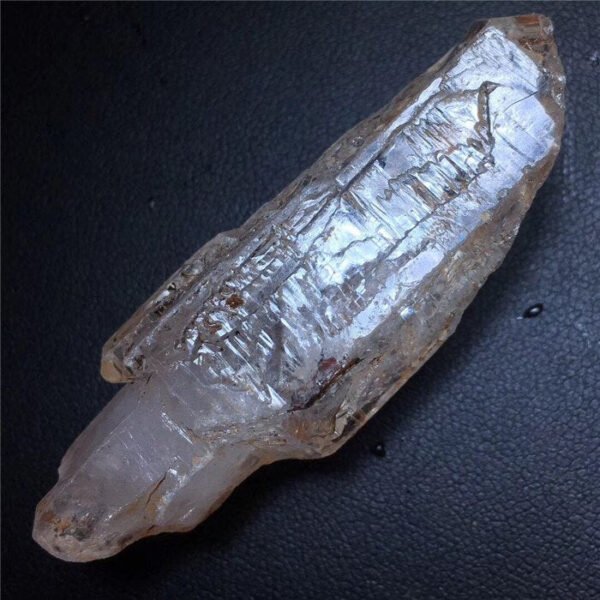Magicun Crystal~Natural white crystal humerus hollow hole backbone stone Master high frequency energy arrangement crystal healing stone